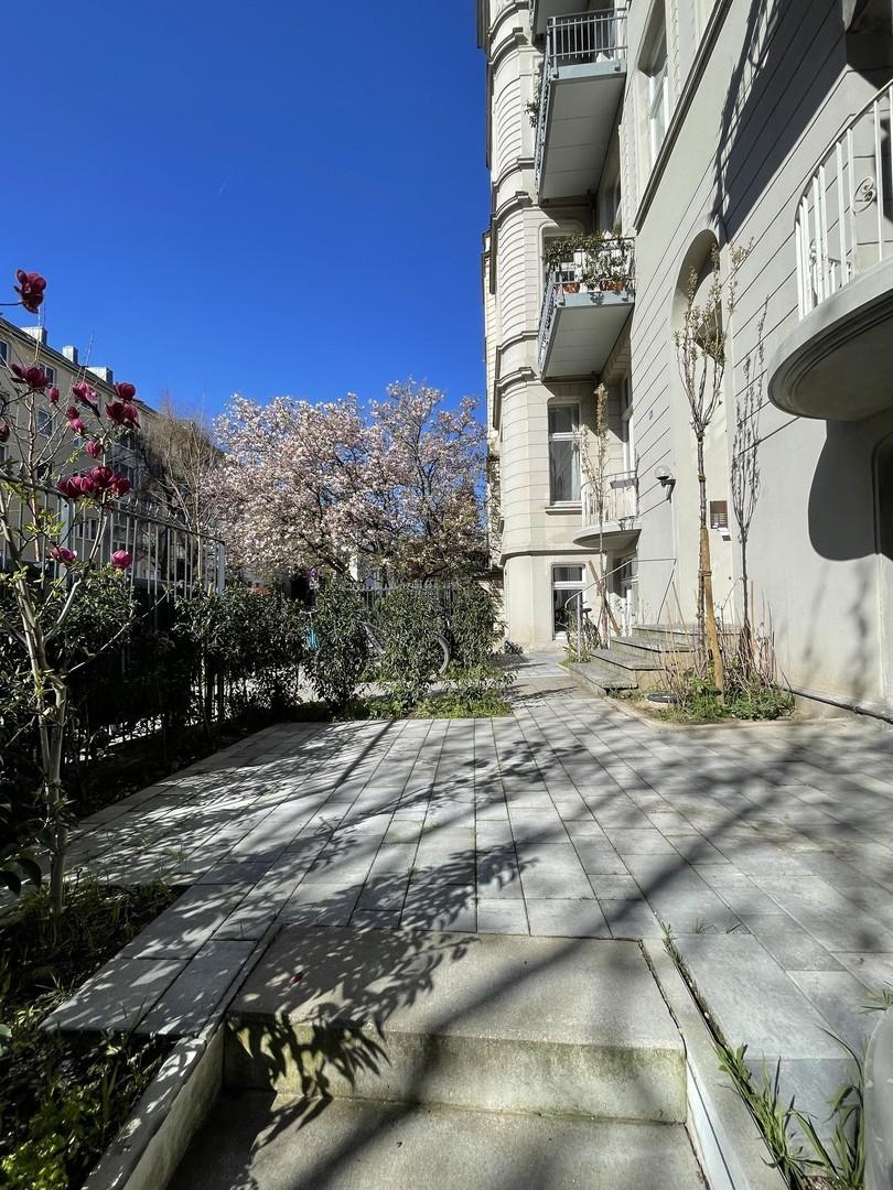 24m² Vorgarten-/Sonnenterrasse