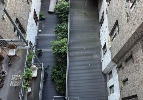 58m² Terrasse im Innenhof