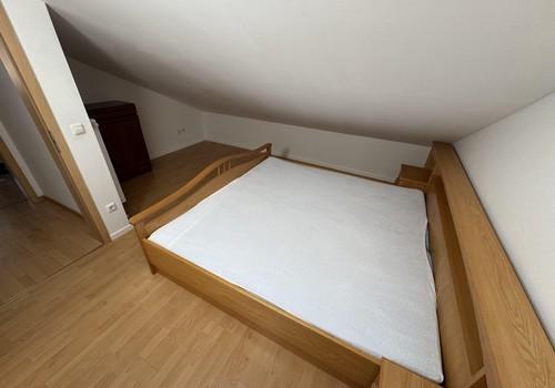 Schlafzimmer mit Stauraum