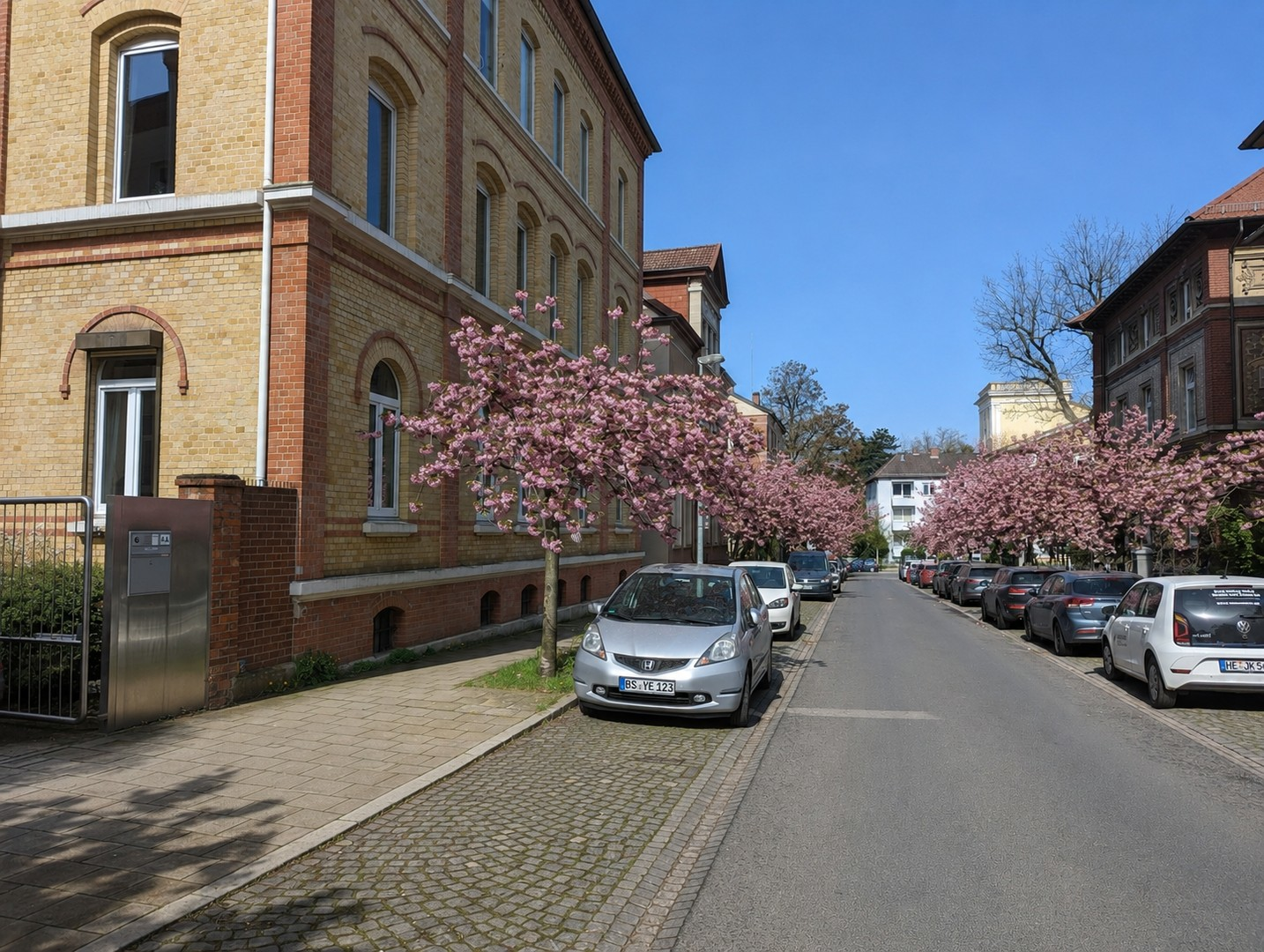 Straßenansicht