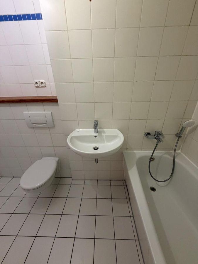 Badezimmer mit Badewann