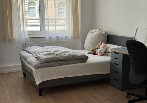 Kinder-/Gäste-/Arbeitzimmer