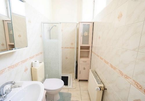 Badezimmer EG