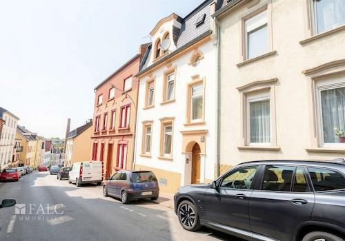 Straßenansicht