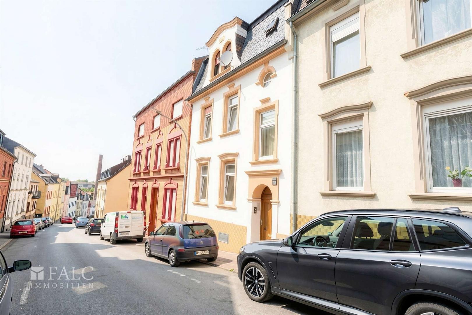 Straßenansicht