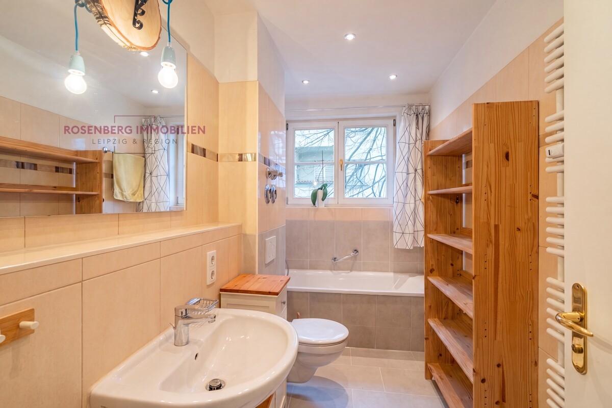 Immobilie in Leipzig zu verkaufen_ 3-Raum Wohnung _ Rosenberg Immobilien GmbH Leipzig _ Badezimmer