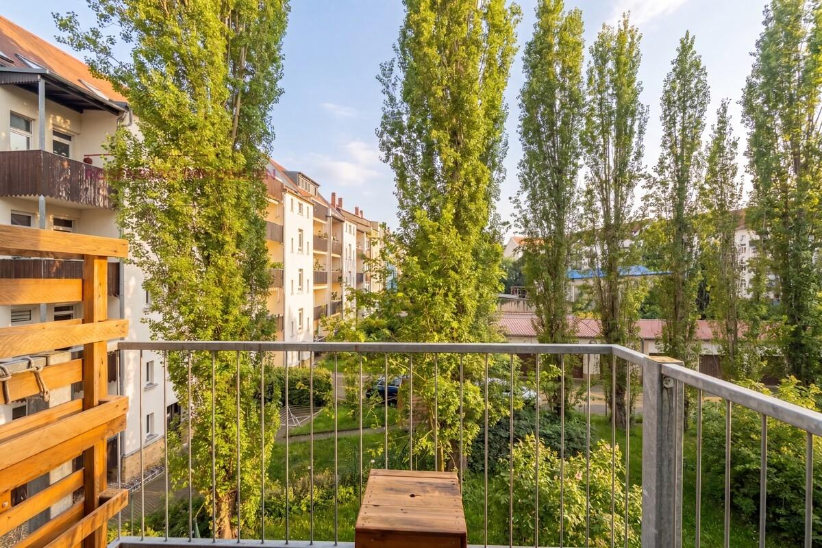 Immobilie in Leipzig zu verkaufen_ 3-Raum Wohnung _ Rosenberg Immobilien GmbH Leipzig _ Balkon