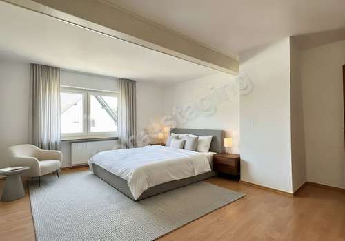 Schlafzimmer (HS)