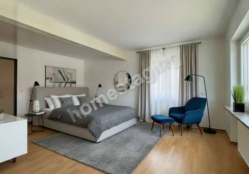 Schlafzimmer (HS)