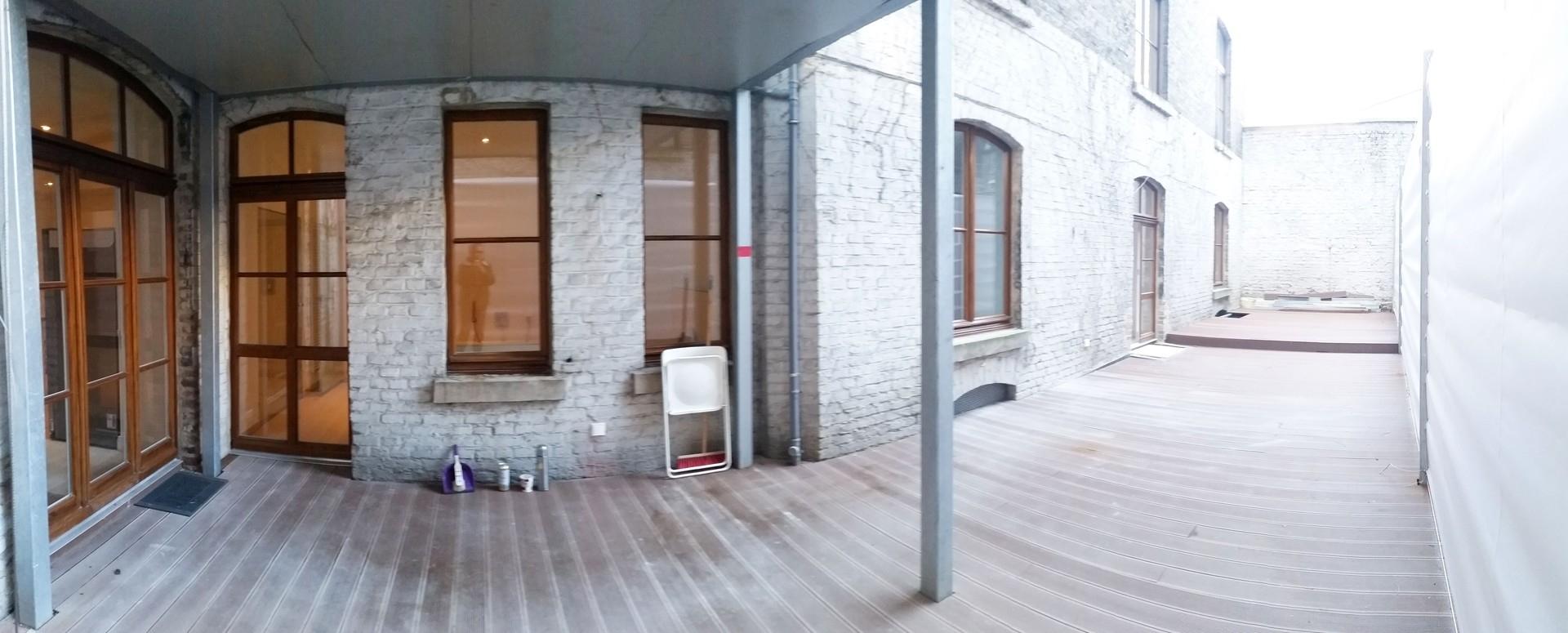58m² Terrasse im Innenhof