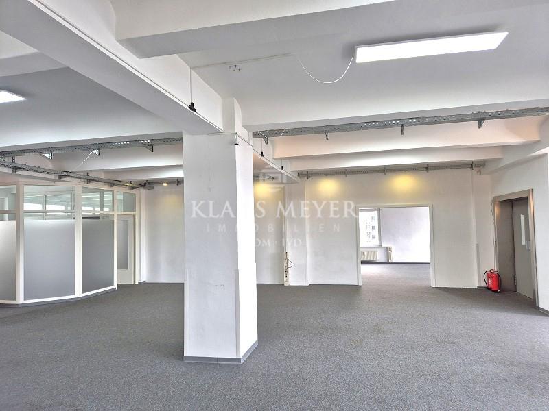 im Büro