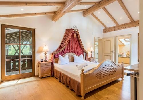 Hauptschlafzimmer mit 2 Balkon