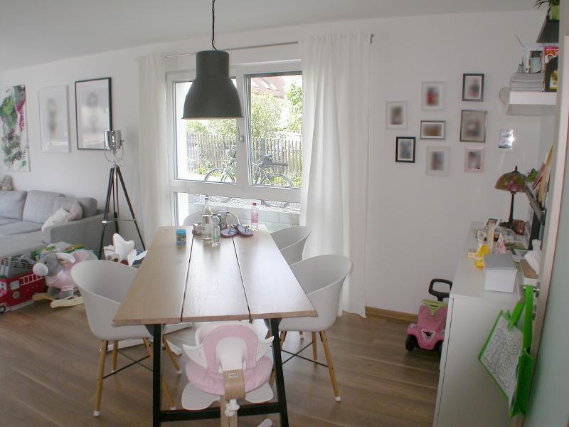 Wohnen / Essen mit Zugang zu Terrasse / Garten Bild 2