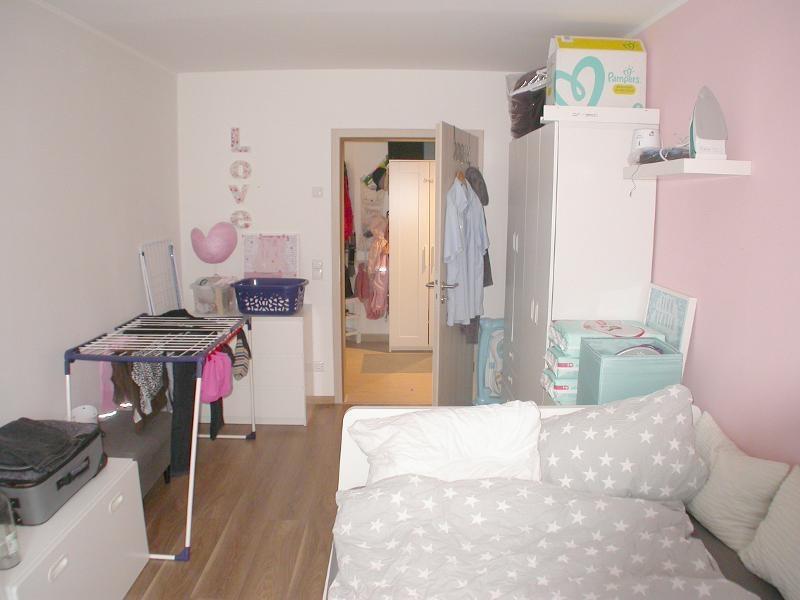 Kind 2 / Arbeitszimmer Bild 2