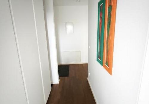 Garderobe (mit Einbauschrank) Bild 2