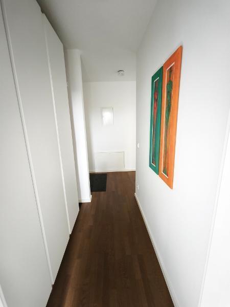 Garderobe (mit Einbauschrank) Bild 2