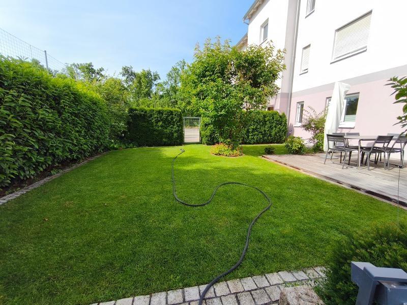 Terrasse und Garten Bild 3