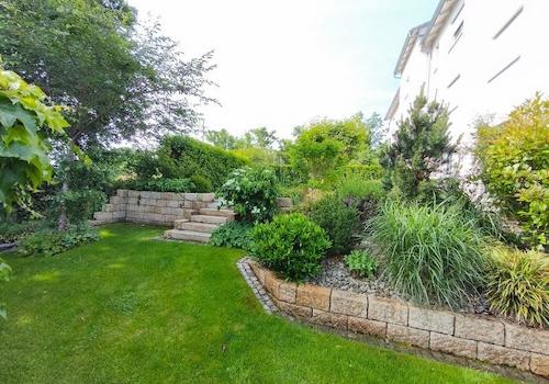 Terrasse und Garten Bild 5