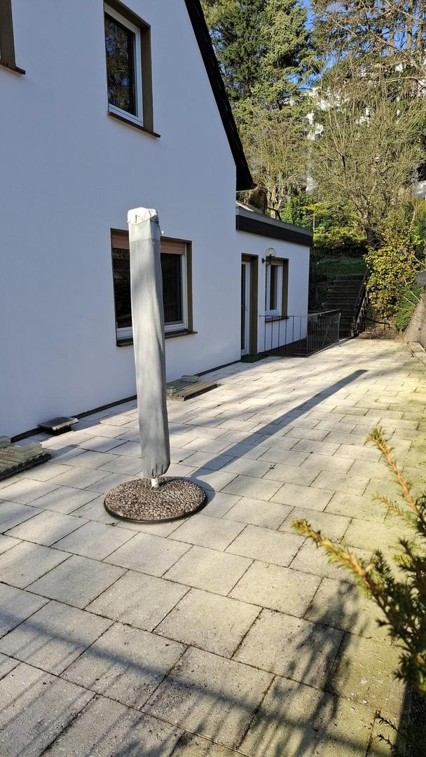 Große Terrasse EG