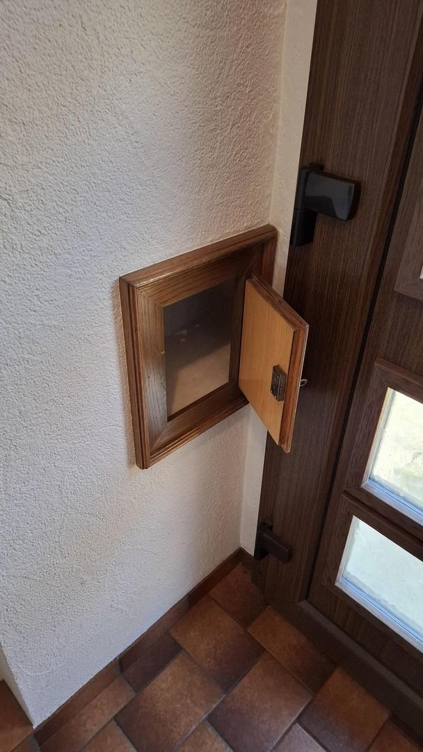 Postkasten im Hausflur EG