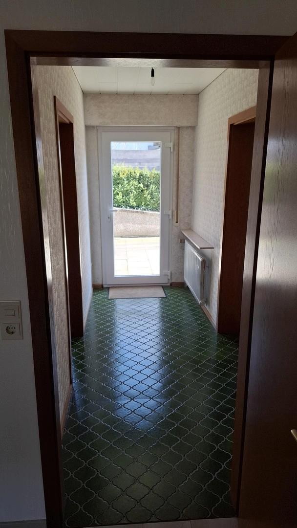 Flur im EG zur großen Terrasse