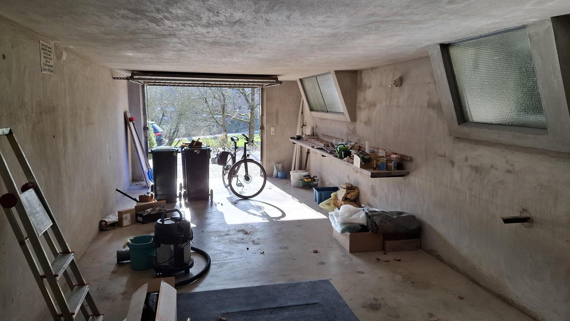 Große Garage UG