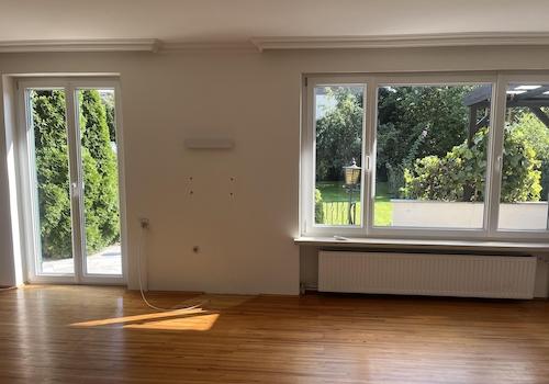Blick aus dem Wohnzimmer EG