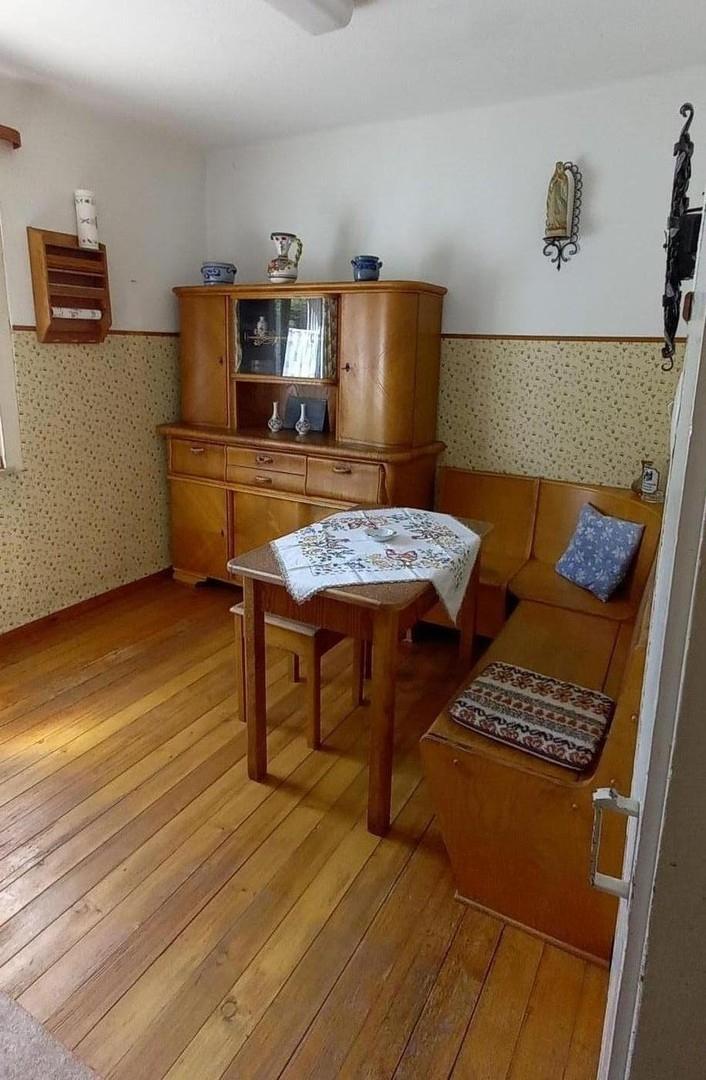 Küche mit Sitzplatz