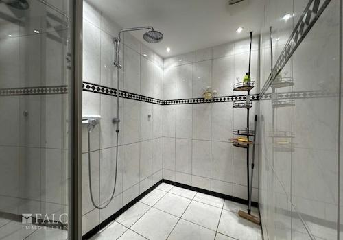 Dusche