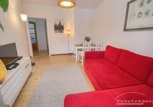 Blick vom Wohnzimmer Richtung Flur