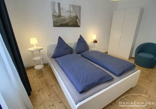 Großes Schlafzimmer