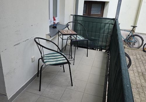 balcony
