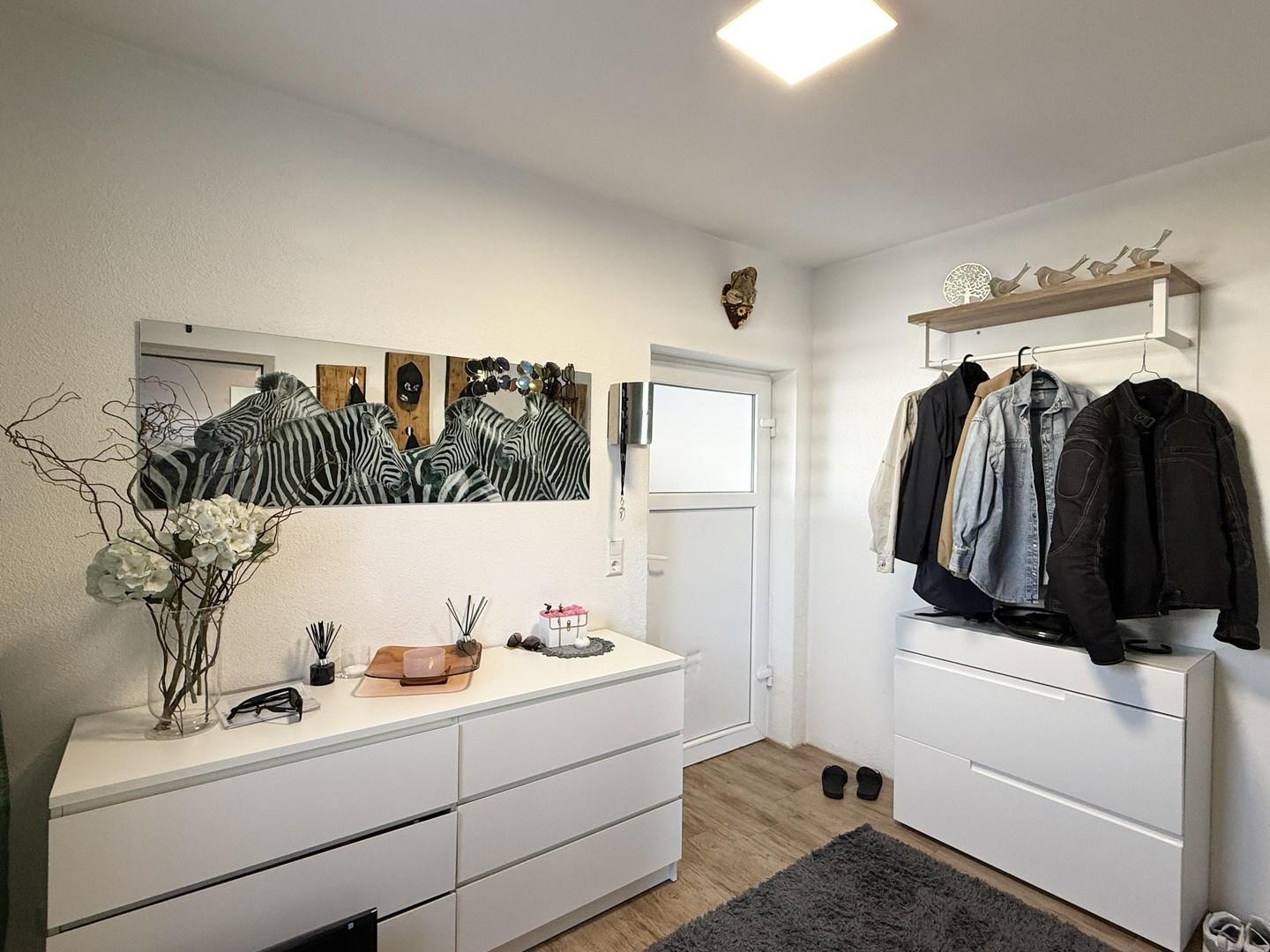 Garderobe/Abstellkammer