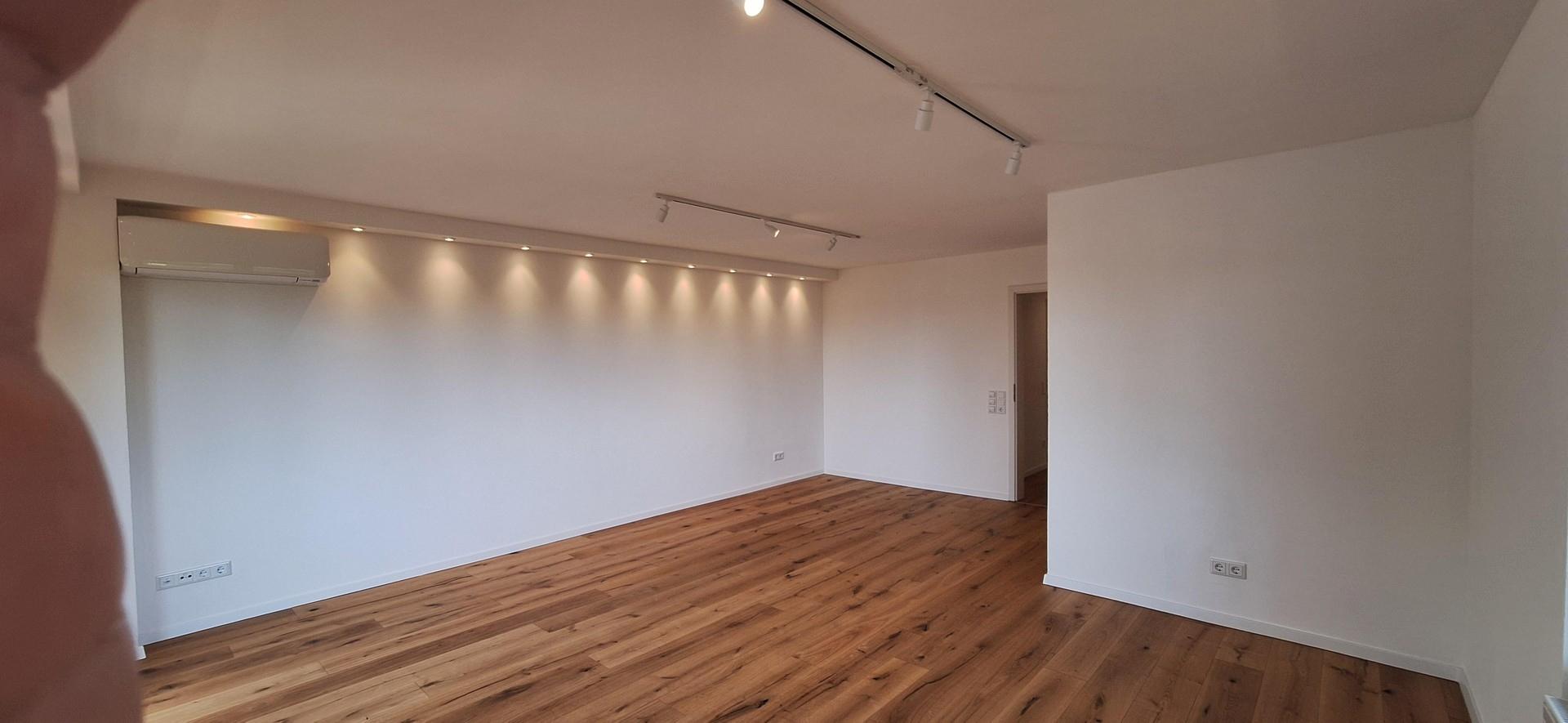 Großes Wohnzimmer