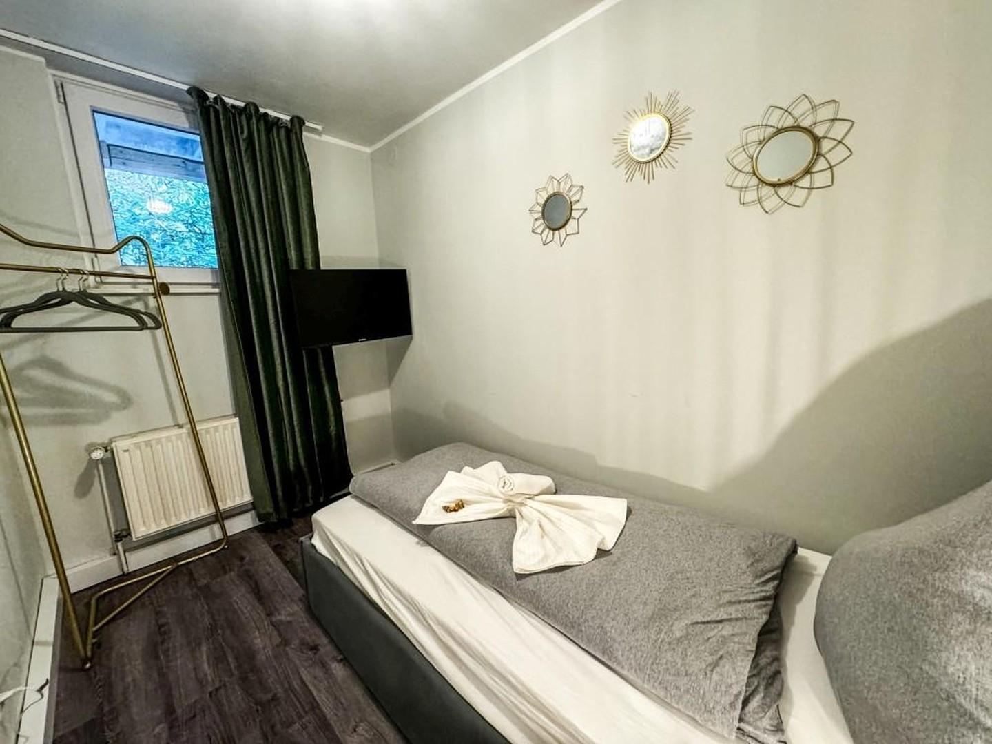 Kleines Schlafzimmer oder Büro