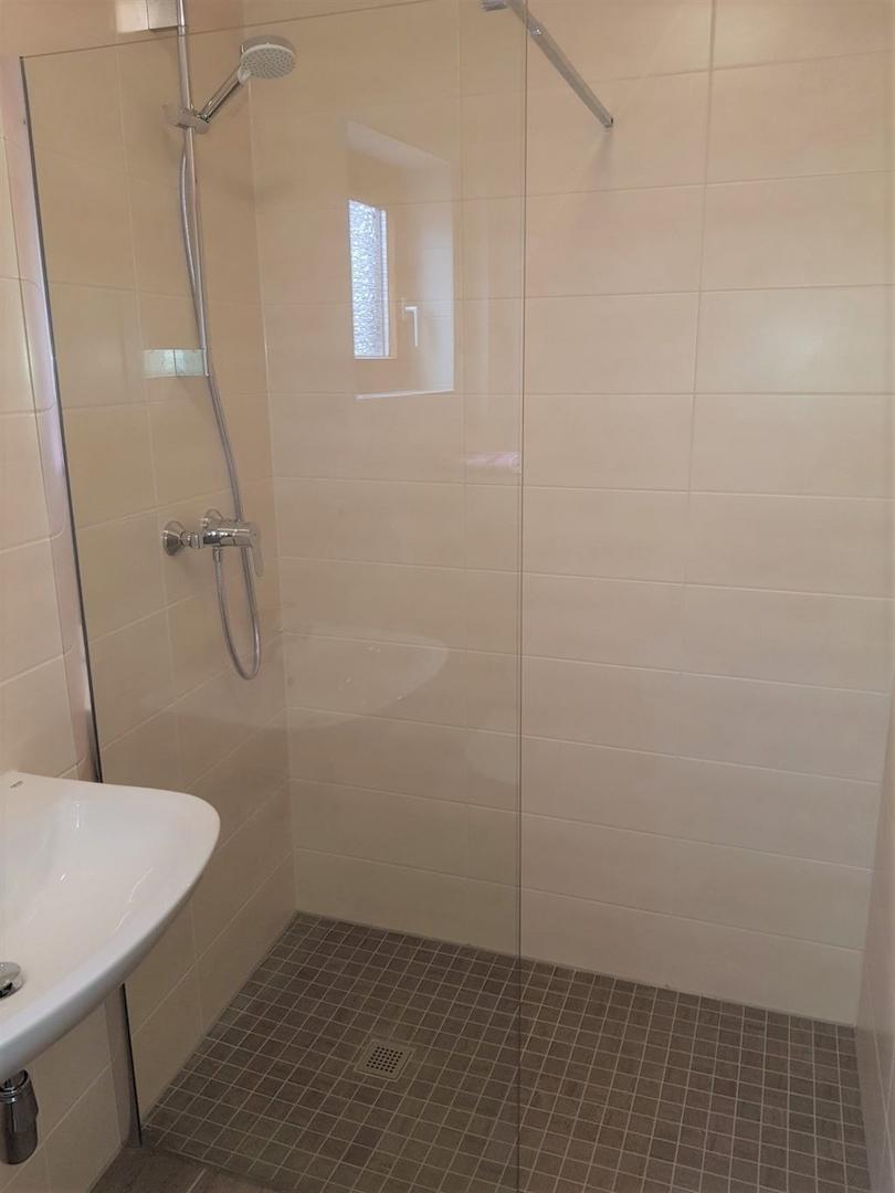 Bad Dusche