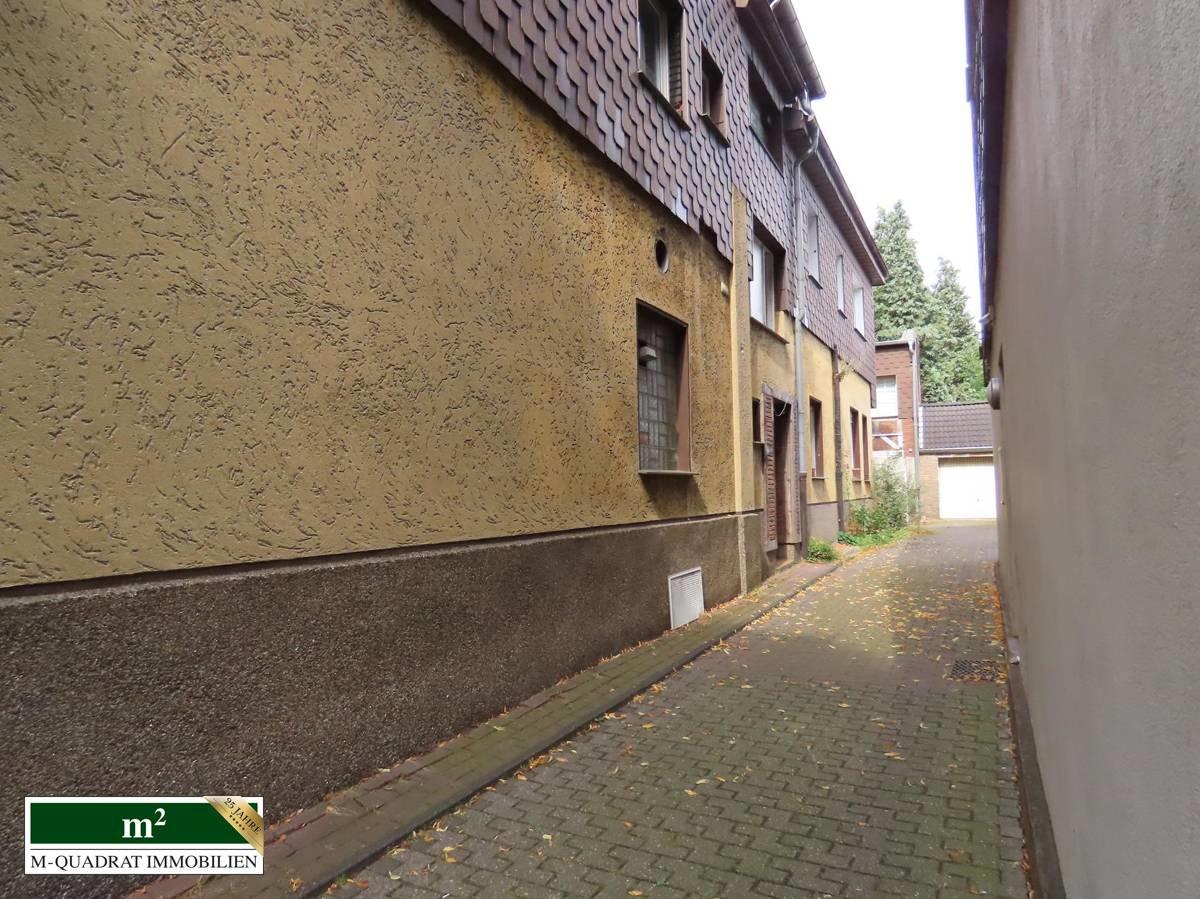 Zugang/ Zufahrt