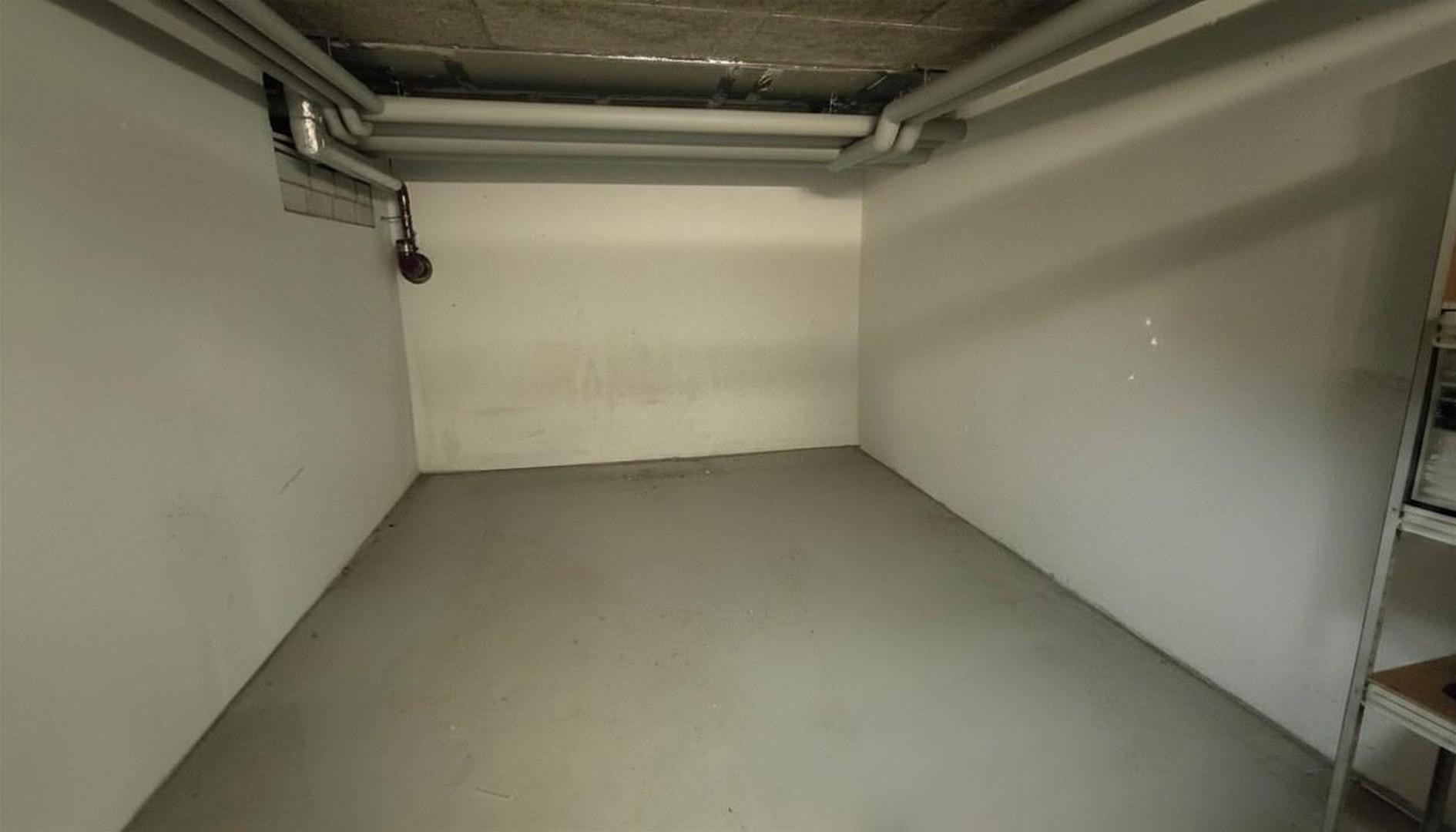 Sehr großes Kellerabteil-15qm