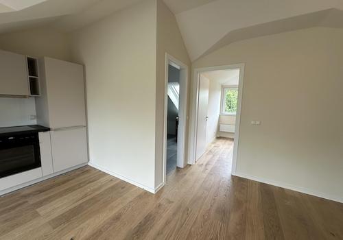 Wohn-/Esszimmer--Schlafzimmer