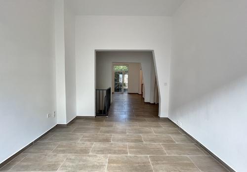 Blick zum Essbereich und Küche