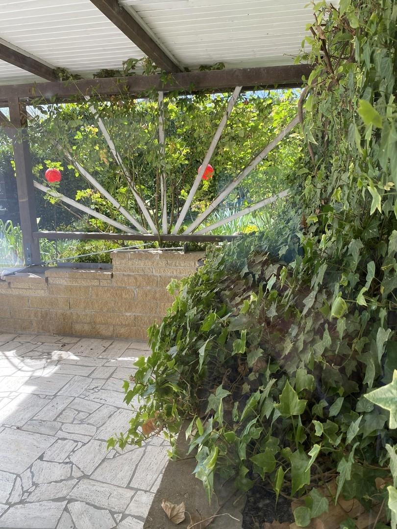 überdachte Terrasse