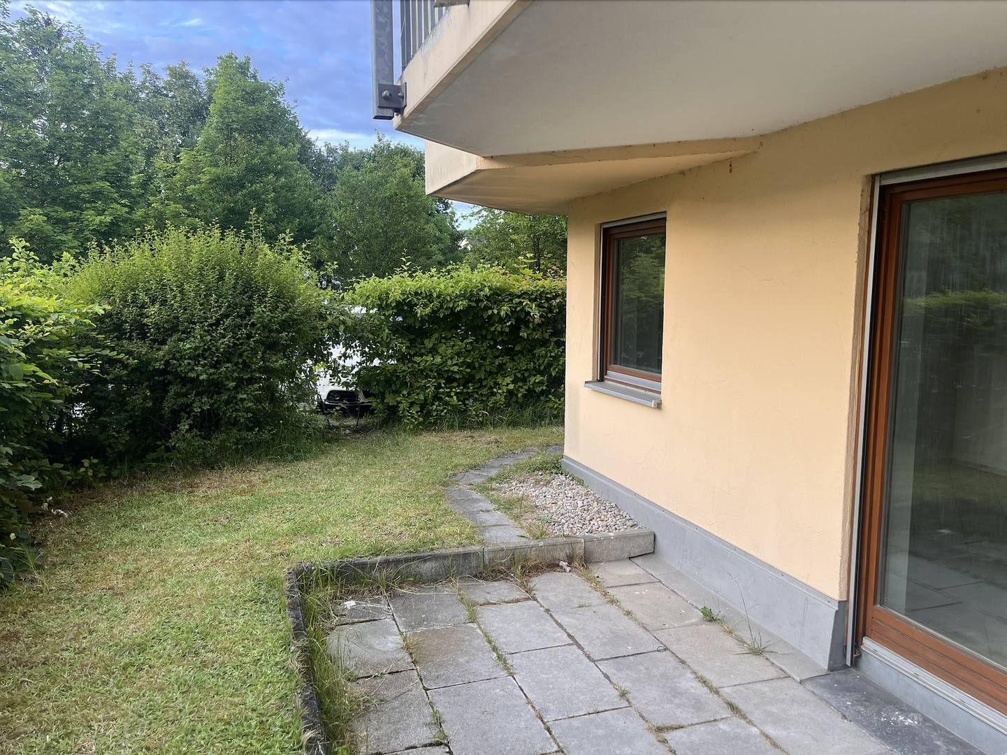 Die Terrasse (1/2)