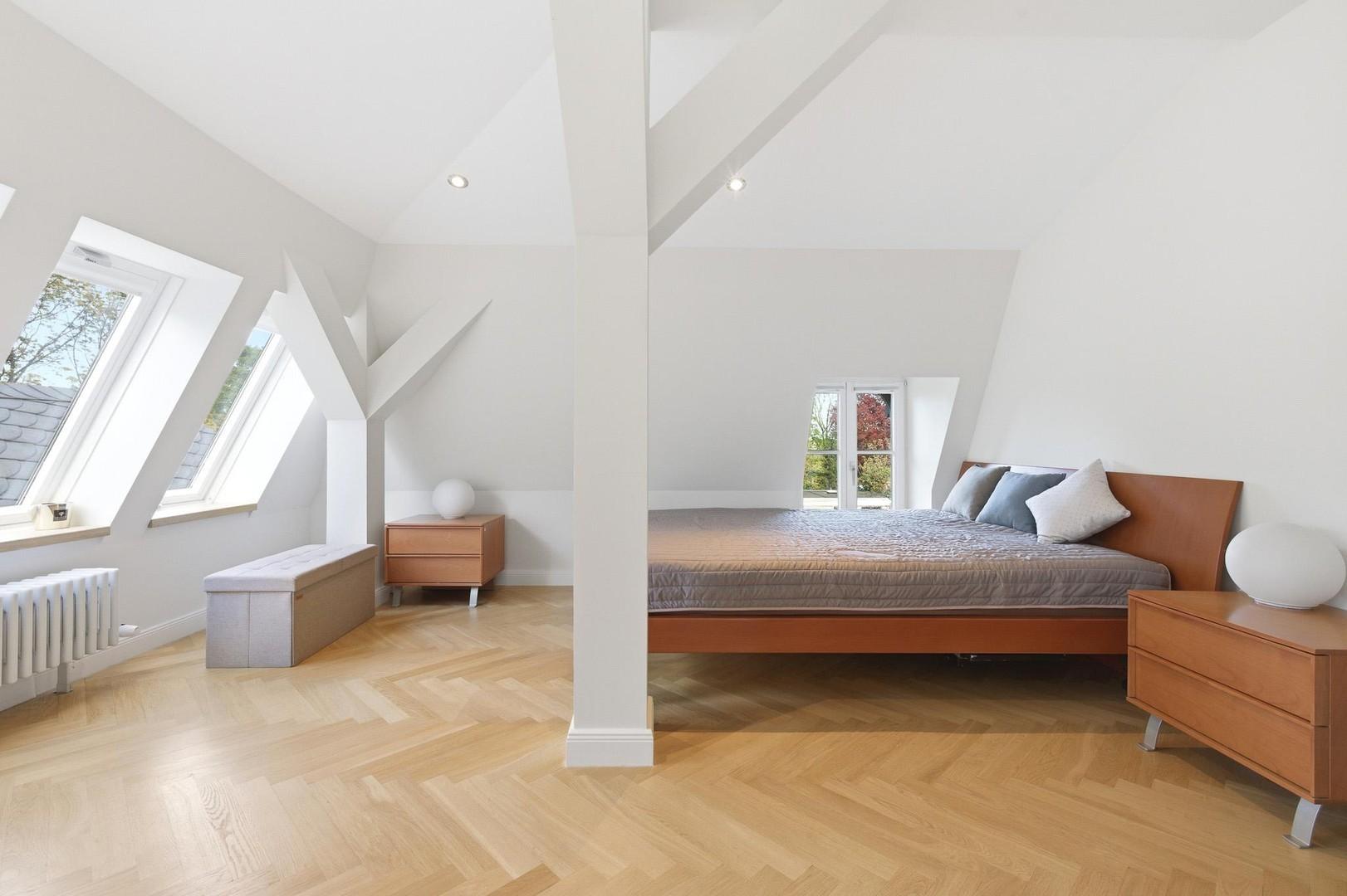 Schlafzimmer obere Ebene 