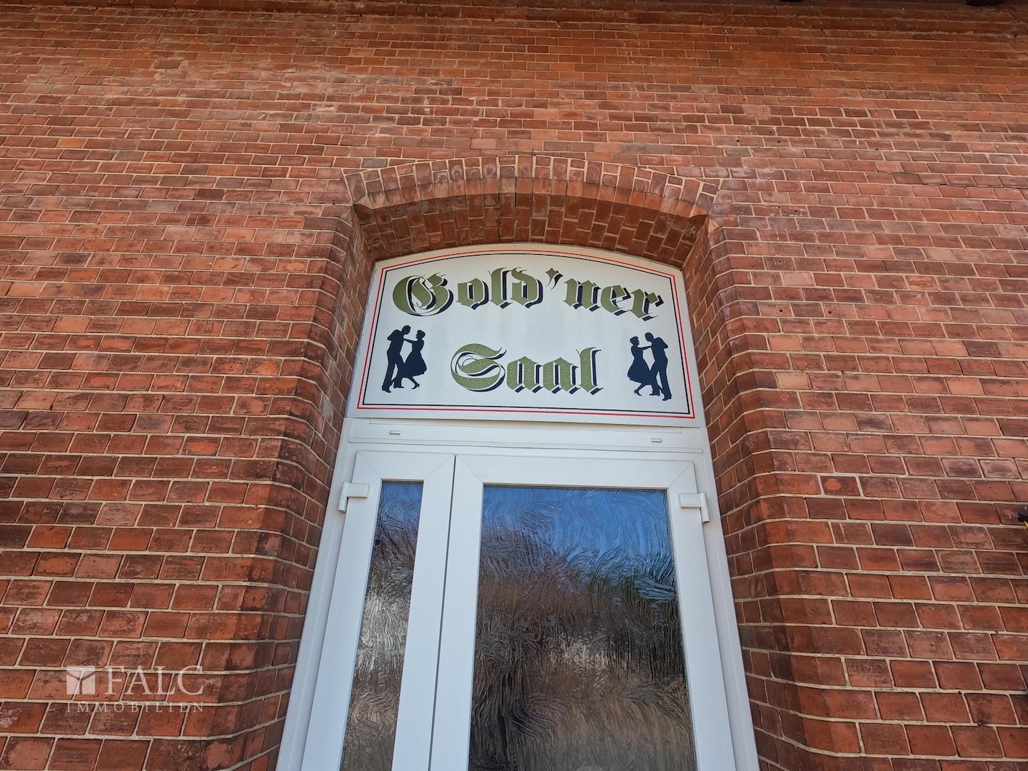 Eingang Gold`ner Saal