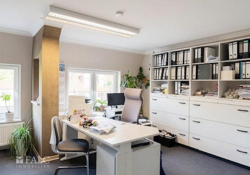 Büro 1