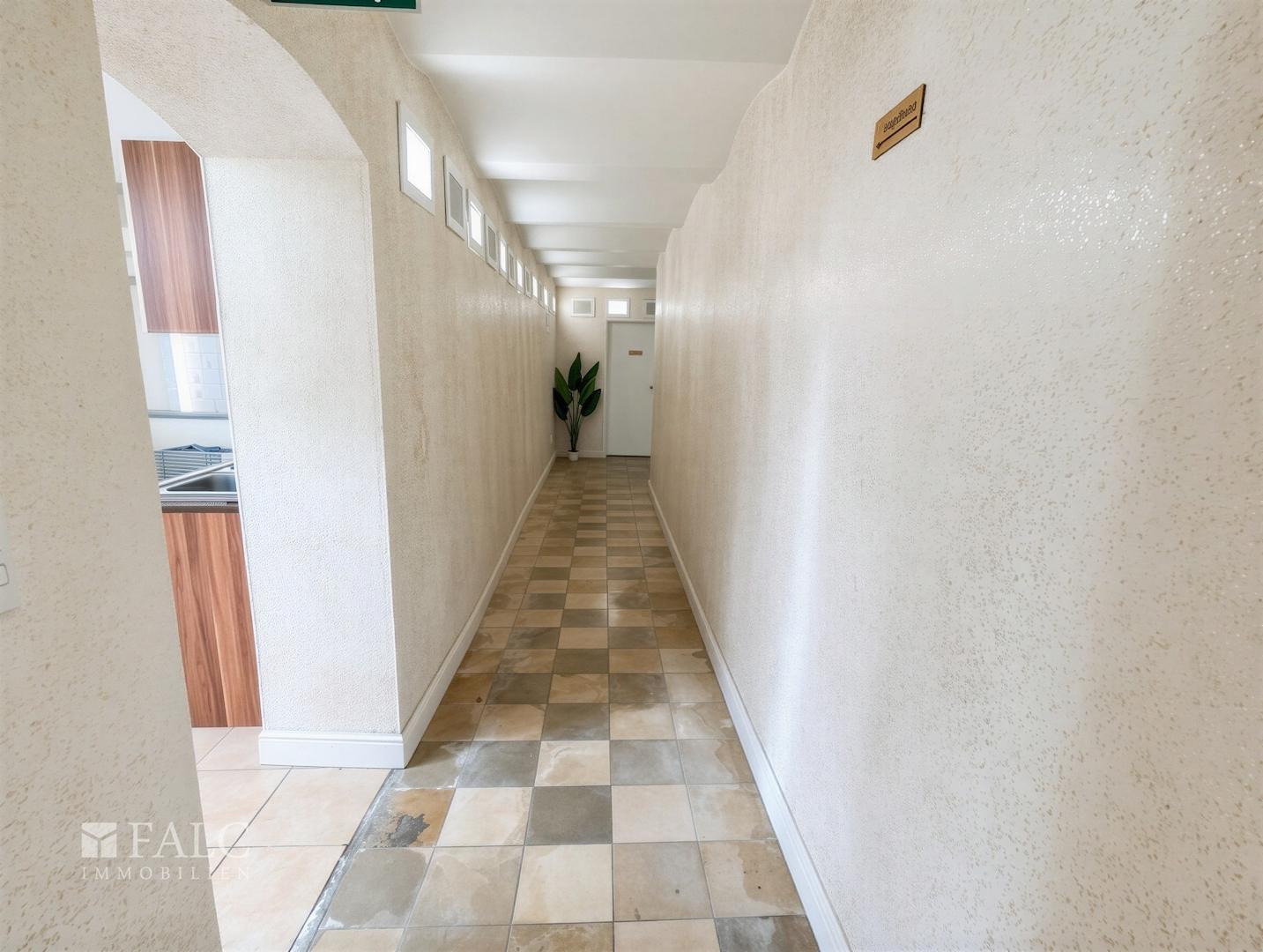 Flur vor der Kegelbahn