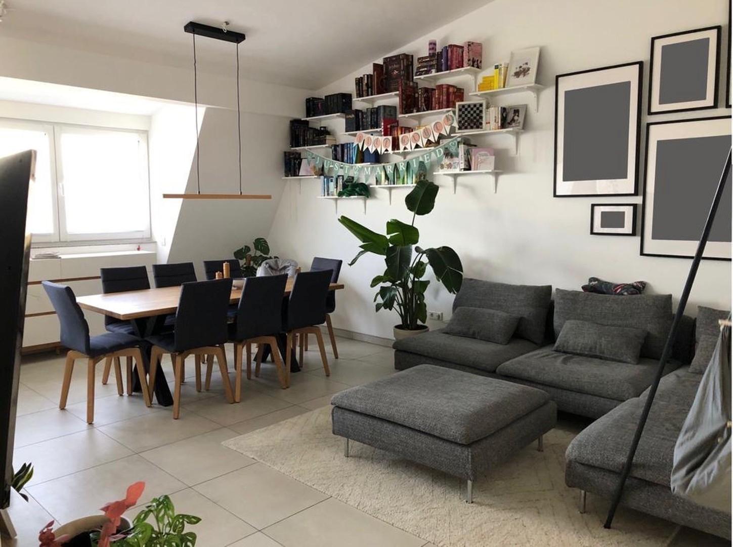 Wohnzimmer/Esszimmer