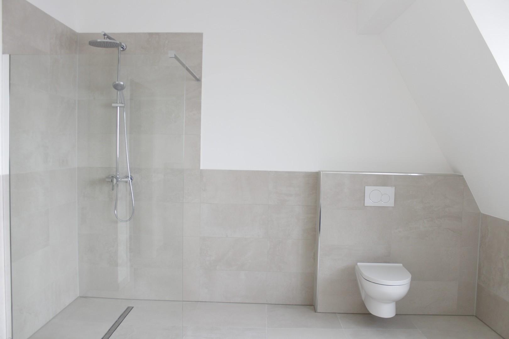 Badezimmer leer