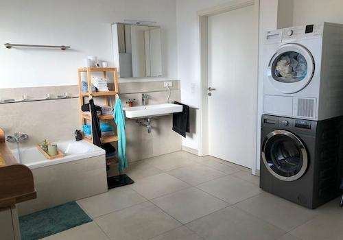 Badezimmer eingerichtet