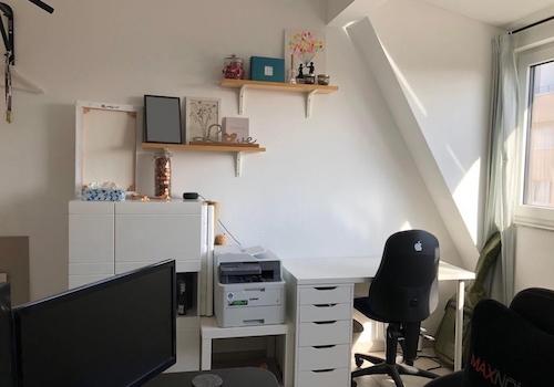 Kinderzimmer/ Büro 1